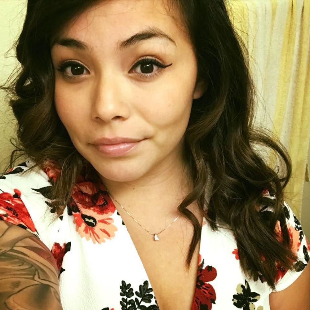 Meet your Posher, Monique